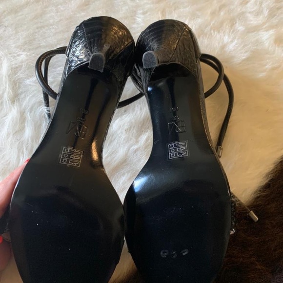 Sandals - Picture 2 of 3